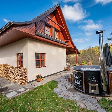 Chata Nad Lazenskym Udolim Luhačovice Exteriör bild