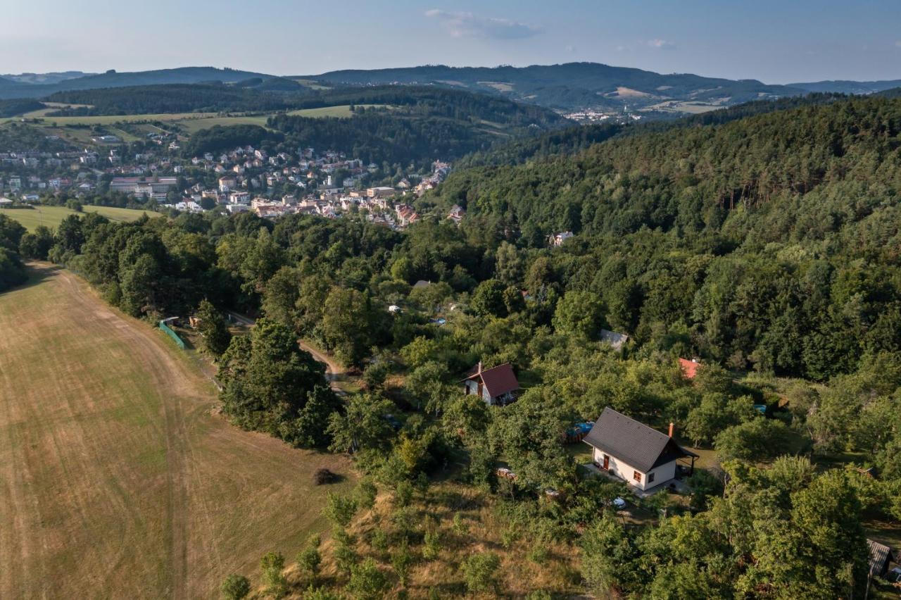 Chata Nad Lazenskym Udolim Luhačovice Exteriör bild