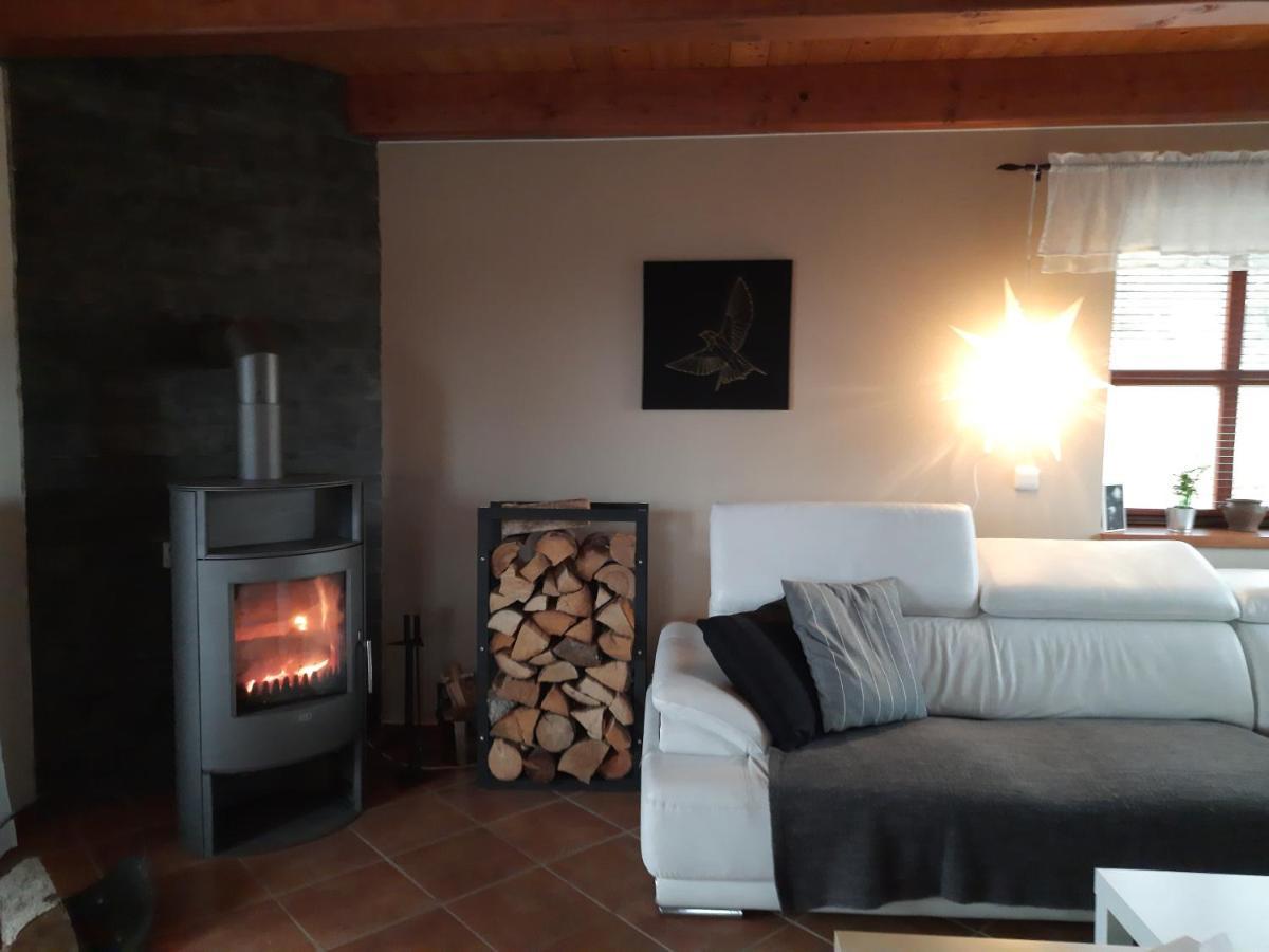 Chata Nad Lazenskym Udolim Luhačovice Exteriör bild